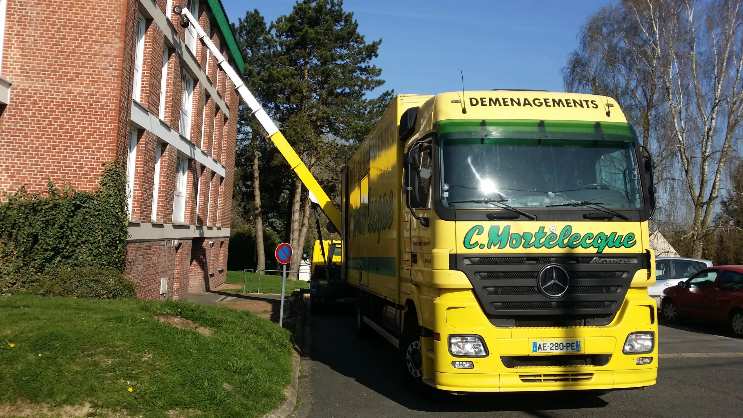 Camion - 3 - Mortelecque déménagement Arras Lille Hauts-de-France